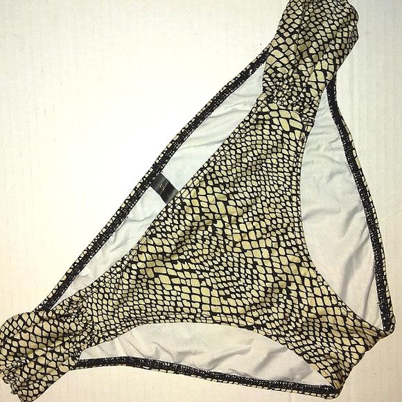 EUC☆VICTORIA'S SECRET☆Python Print Bikini Bottom☆Medium☆ - Picture 5 of 9
